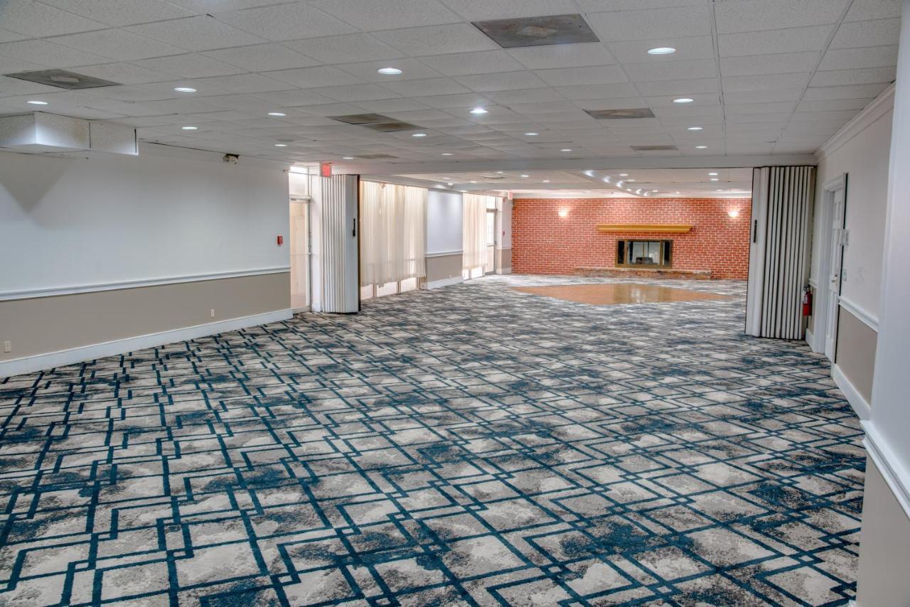Days Inn By Wyndham St. Petersburg / Tampa Bay Area Pinellas Park Zewnętrze zdjęcie