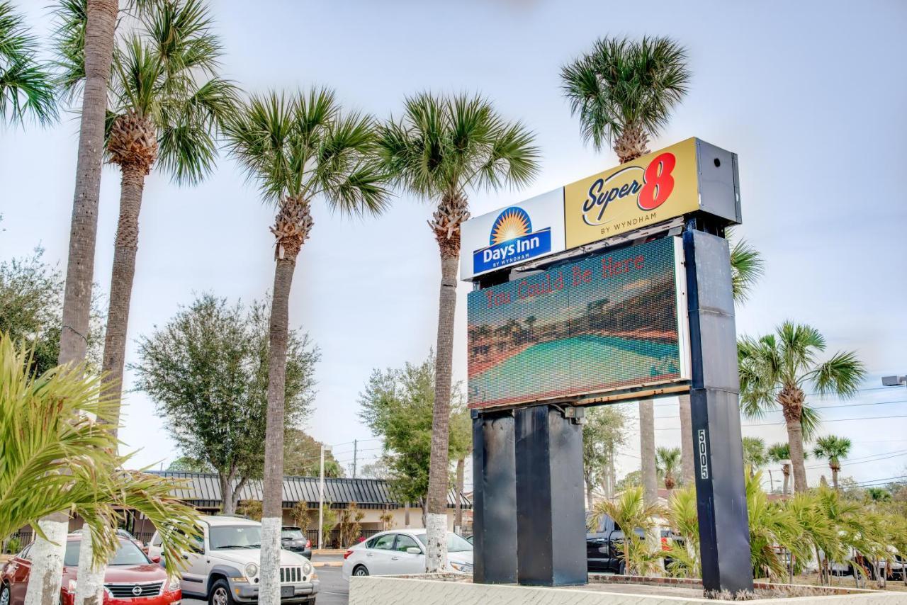 Days Inn By Wyndham St. Petersburg / Tampa Bay Area Pinellas Park Zewnętrze zdjęcie
